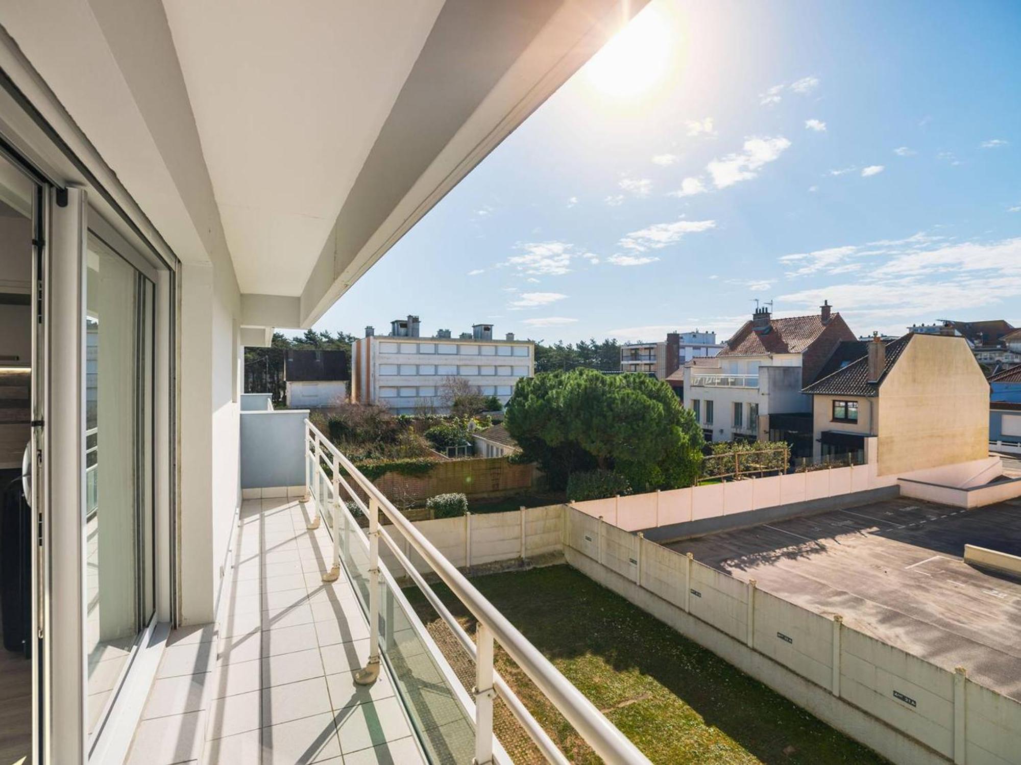 Renove Avec Canape Convertible, Balcon Au Soleil - Fr-1-821-18 Appartement *